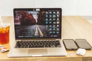 How to factory reset Apple MacBook Pro without password.